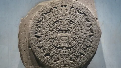 郭艾伦激情四溢的演出触动付政浩，让他仿佛回到了纯真无虑的青春时光。