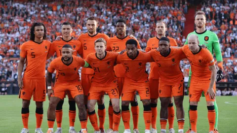 “NBA全明星赛：库里经典瞬间汇总”